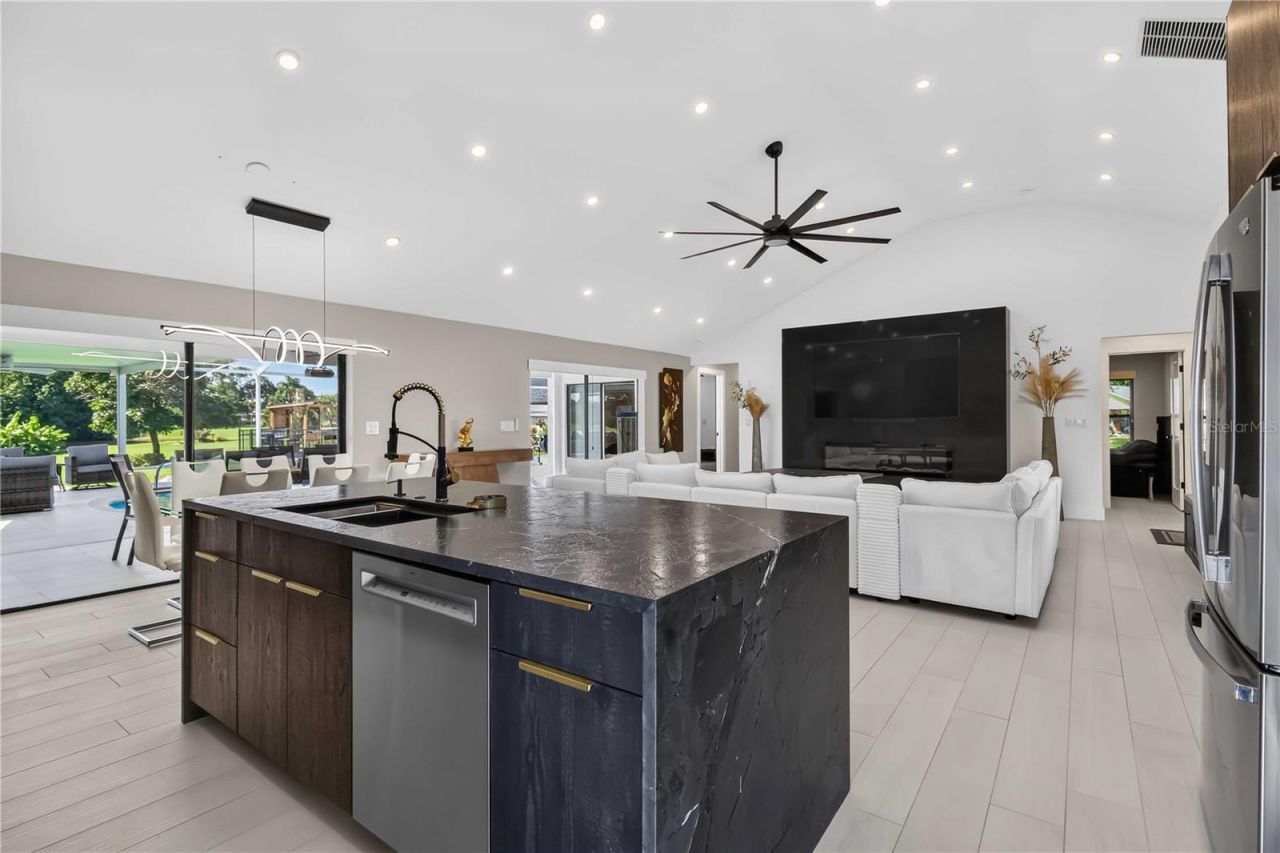 4134 Eastwood Drive , Sarasota, FL 34232 Photo