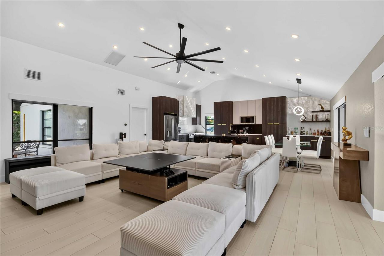 4134 Eastwood Drive , Sarasota, FL 34232 Photo