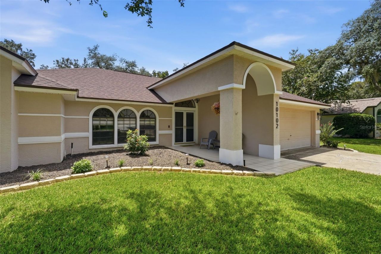 10102 Silver Bluff Drive , Leesburg, FL 34788 Photo