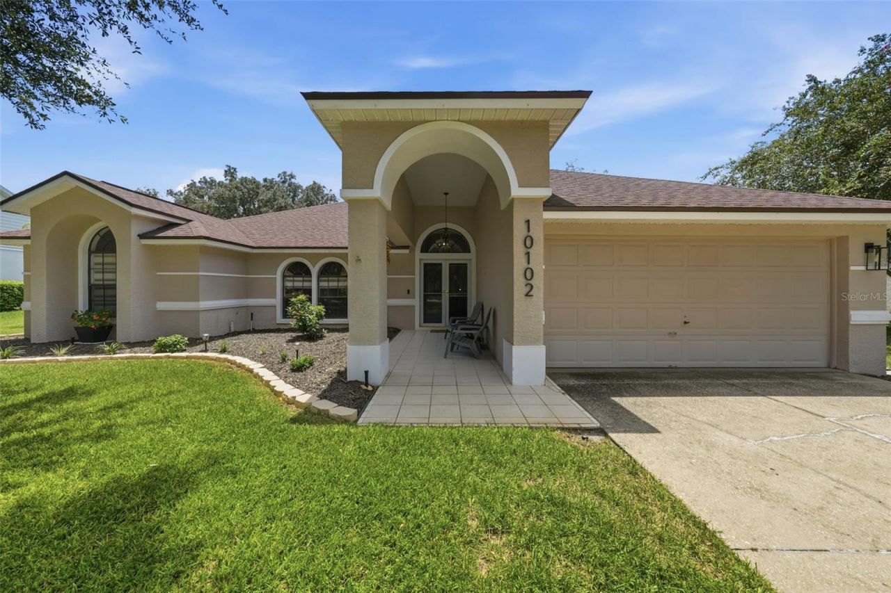 10102 Silver Bluff Drive , Leesburg, FL 34788 Photo