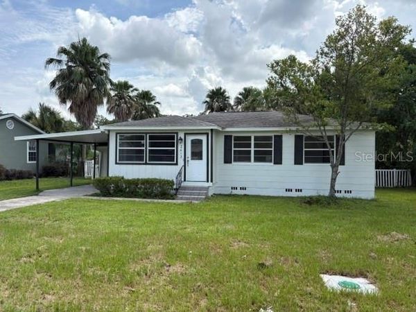 2412 DERBYSHIRE AVENUE , LAKELAND, FL 33803
