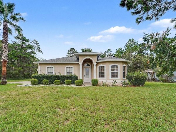 48 CACTUS STREET , HOMOSASSA, FL 34446