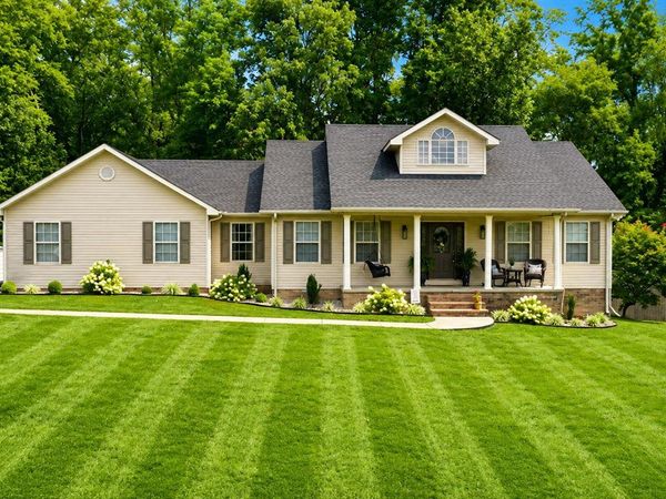 65 Green Fields Spur , Glasgow, KY 42141