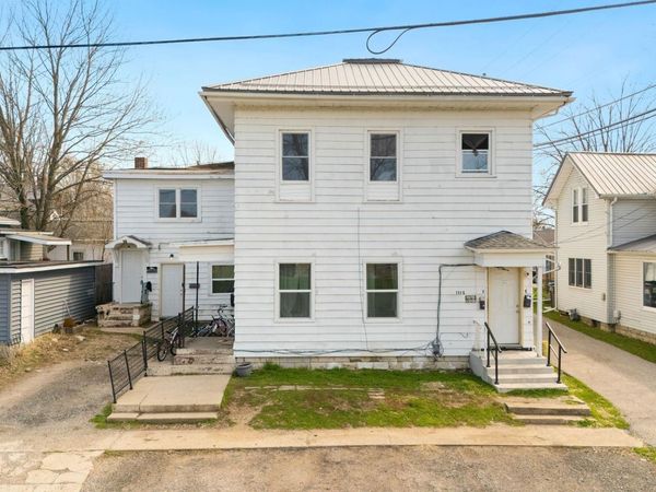 109 S Wood Street, Warsaw, IN 46580
