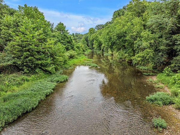 1259 Petty Road , White Bluff, TN 37187