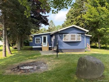 4043 Beacon Hill Drive, Port Hope Village, Mi 48468