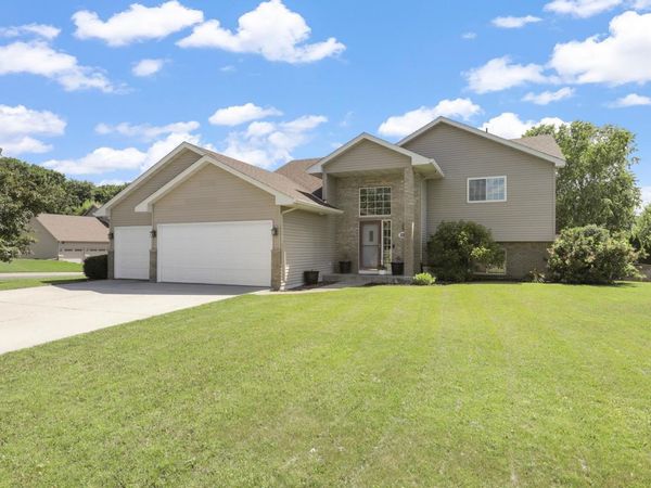 813 Lawrence Parkway, Buffalo, MN 55313