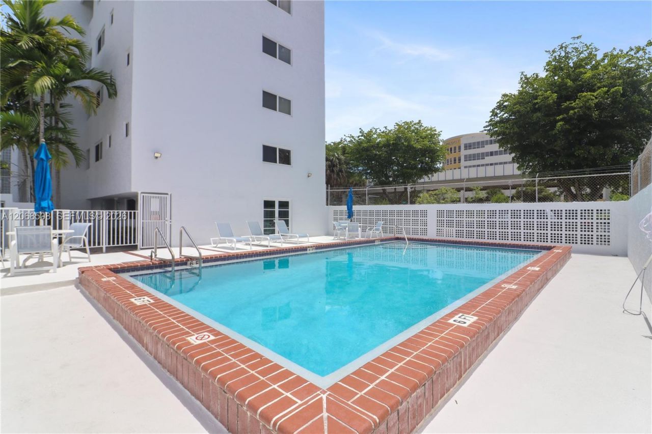 2690 SW 22nd Ave, Unit 301, Miami, FL 33133 Photo