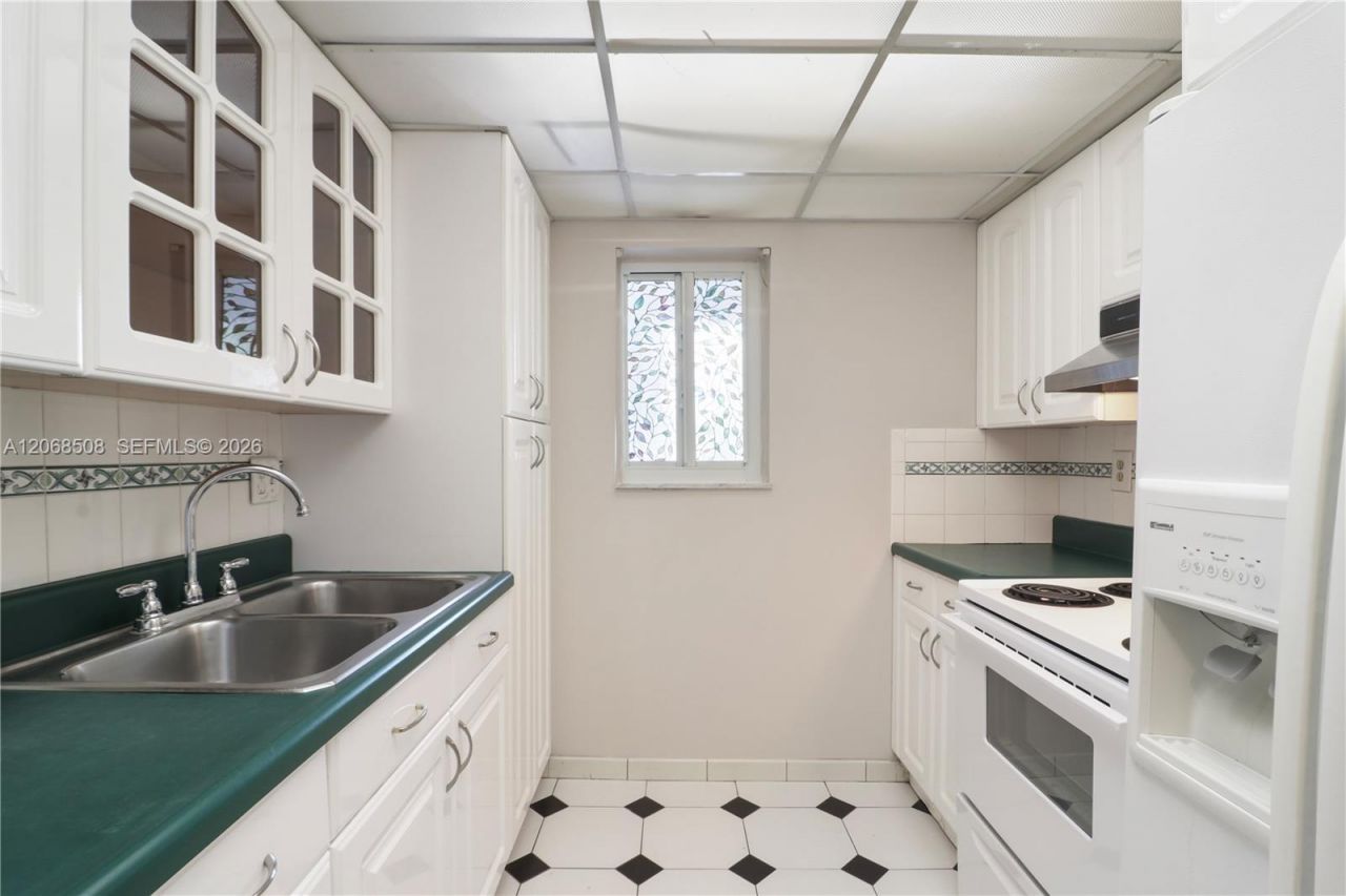 2690 SW 22nd Ave, Unit 301, Miami, FL 33133 Photo