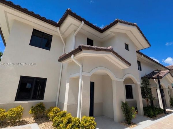 7462 W 4th Ave, Unit 108, Hialeah, FL 33014