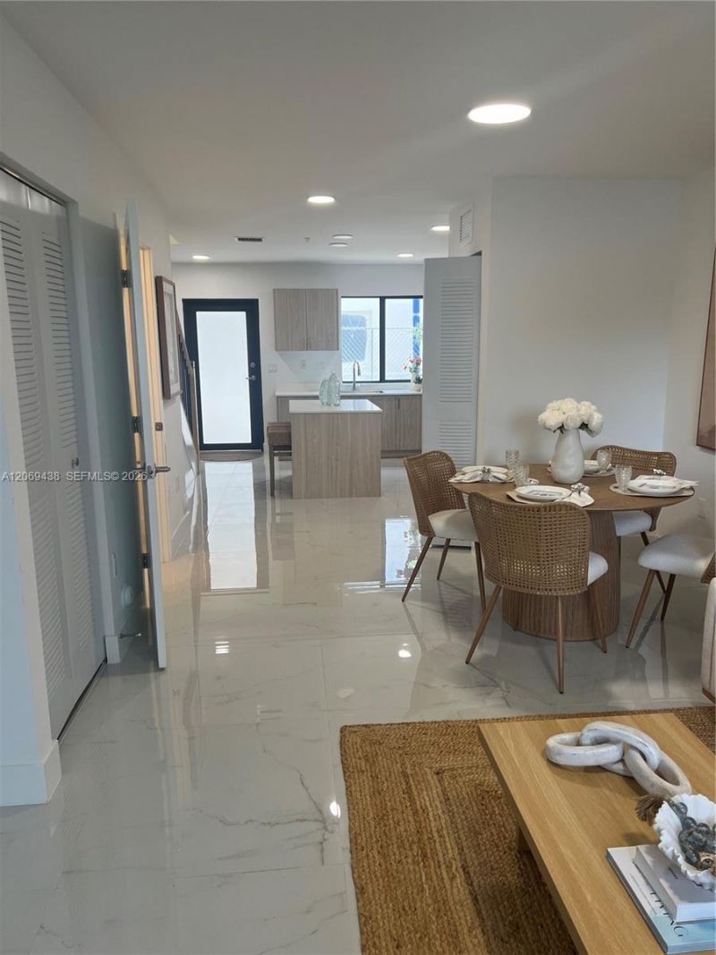 7462 W 4th Ave, Unit 108, Hialeah, FL 33014 Photo