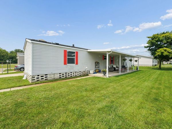 668 Royal Palm Court , Columbus, OH 43207