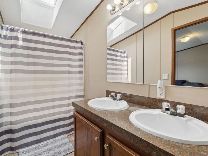 668 Royal Palm Court , Columbus, OH 43207 Photo 17