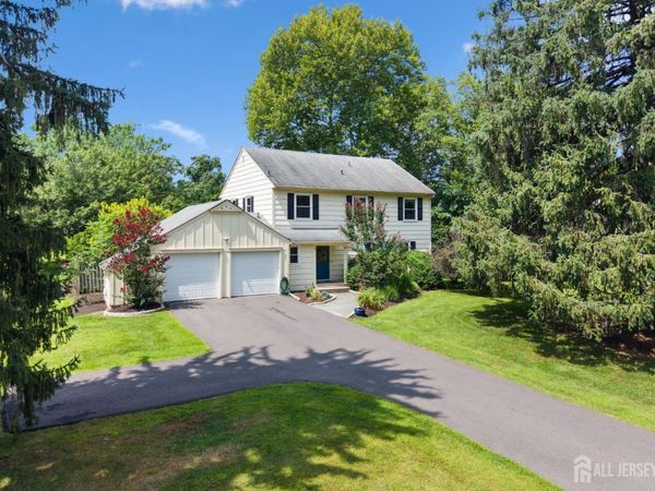 6 Spruce Lane, South Brunswick, NJ 08540
