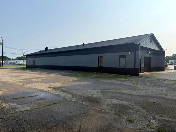 3511 Scheele Drive, Jackson, MI 49202