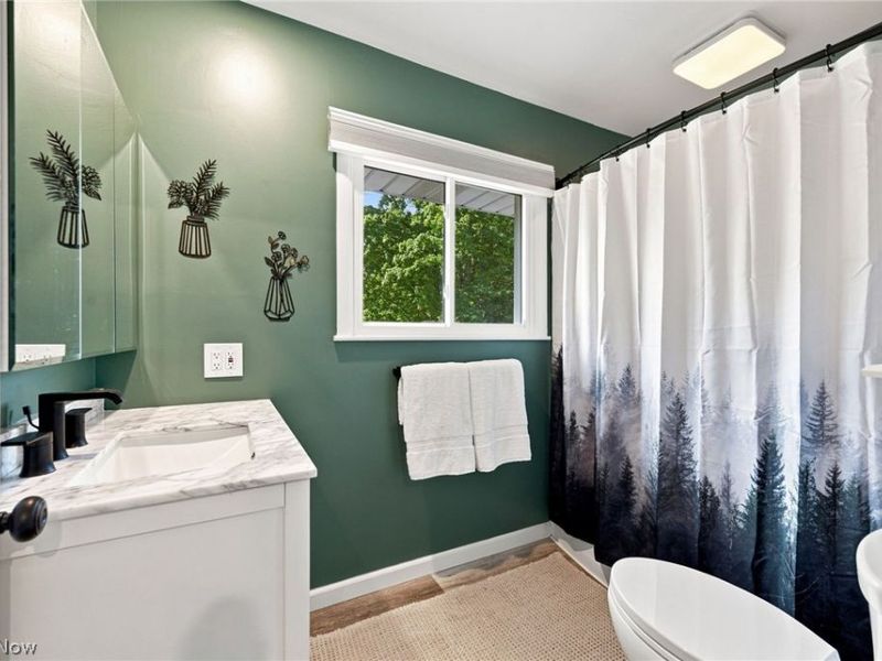 18082 Kenston Lake Drive, Chagrin Falls, OH 44023 Photo 18