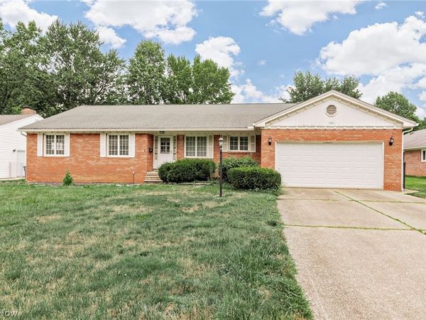 1987 Burlington Road , Akron, OH 44313