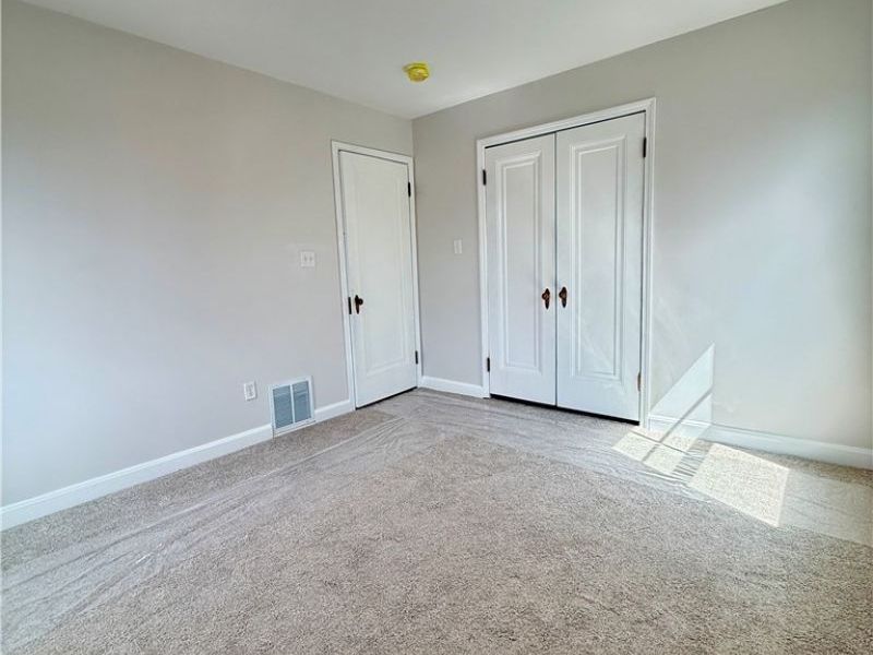 2045 Reveley Avenue, Lakewood, OH 44107 Photo 29