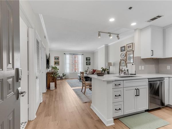 1101 Juniper Street NE, Unit 1020, Atlanta, GA 30309