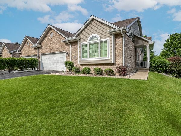 18106 Waterside Circle , Orland Park, IL 60467