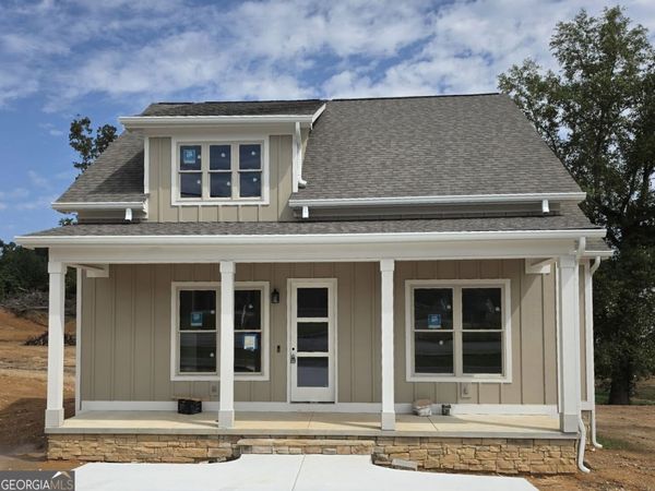 302 Thomas Road, Fort Oglethorpe, GA 30742