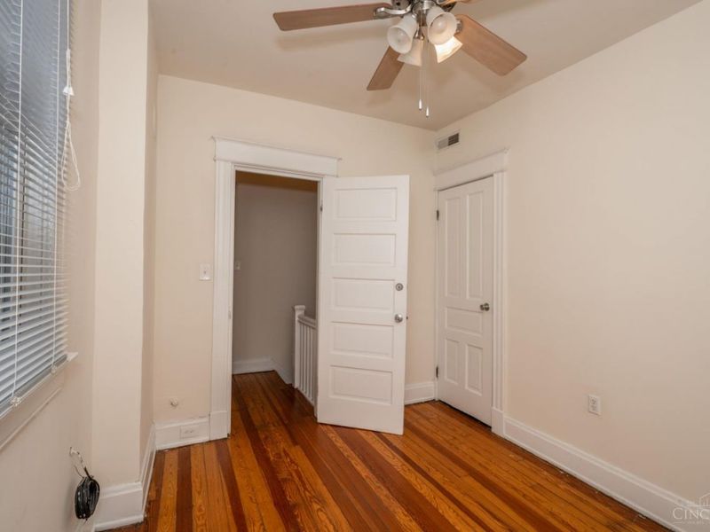 221 E Rochelle Street, Cincinnati, OH 45219 Photo 12