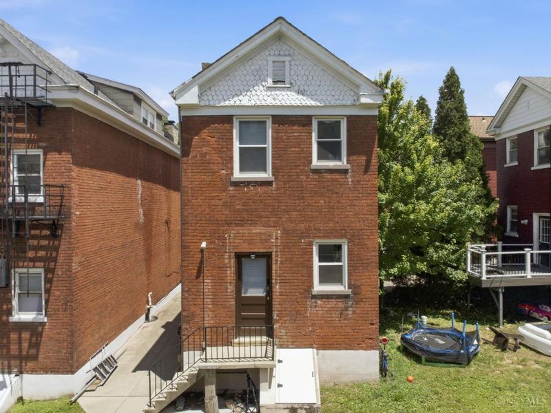 221 E Rochelle Street, Cincinnati, OH 45219 Photo 18