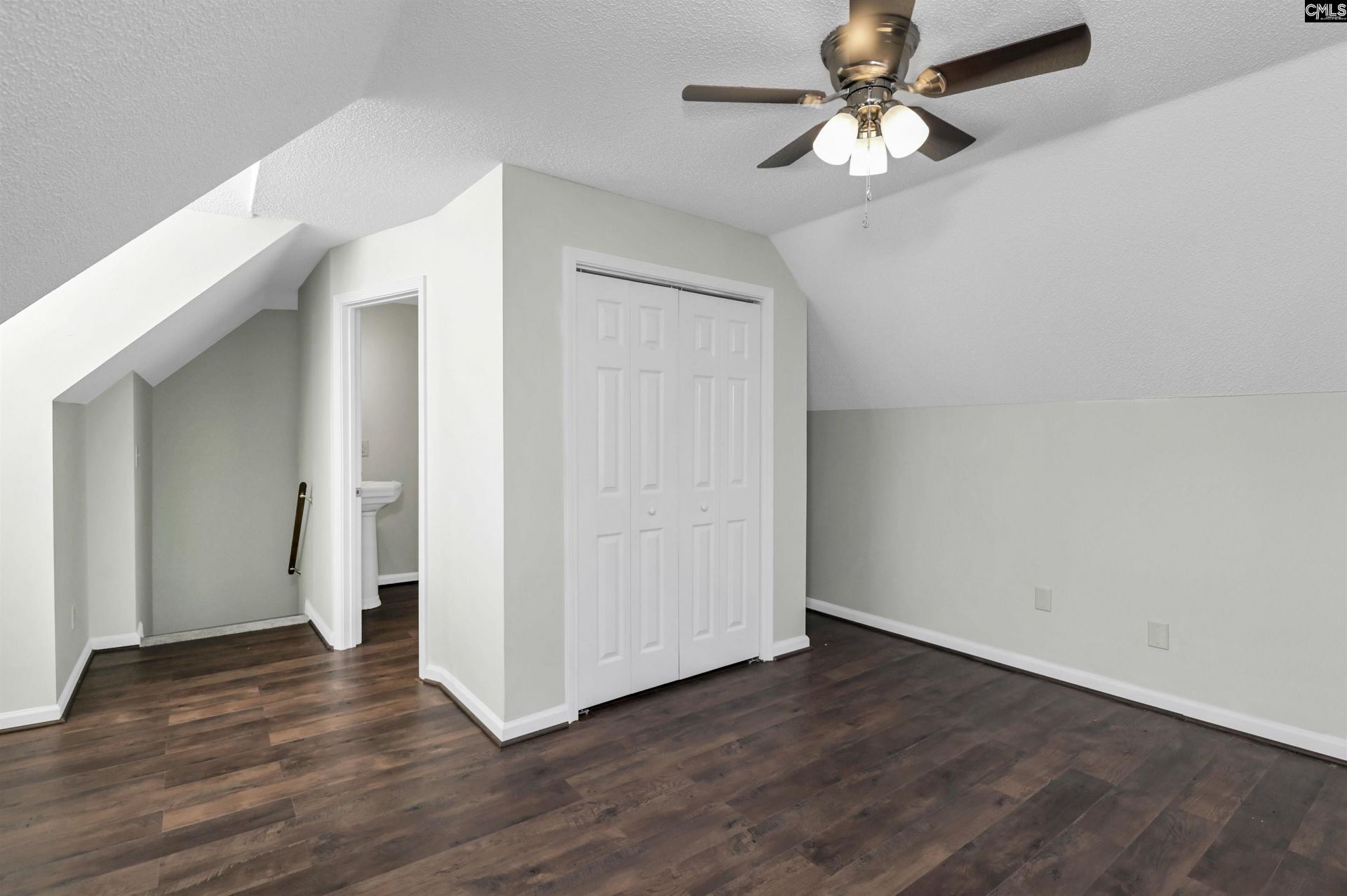 431 Saddlebrooke Road  Photo 23