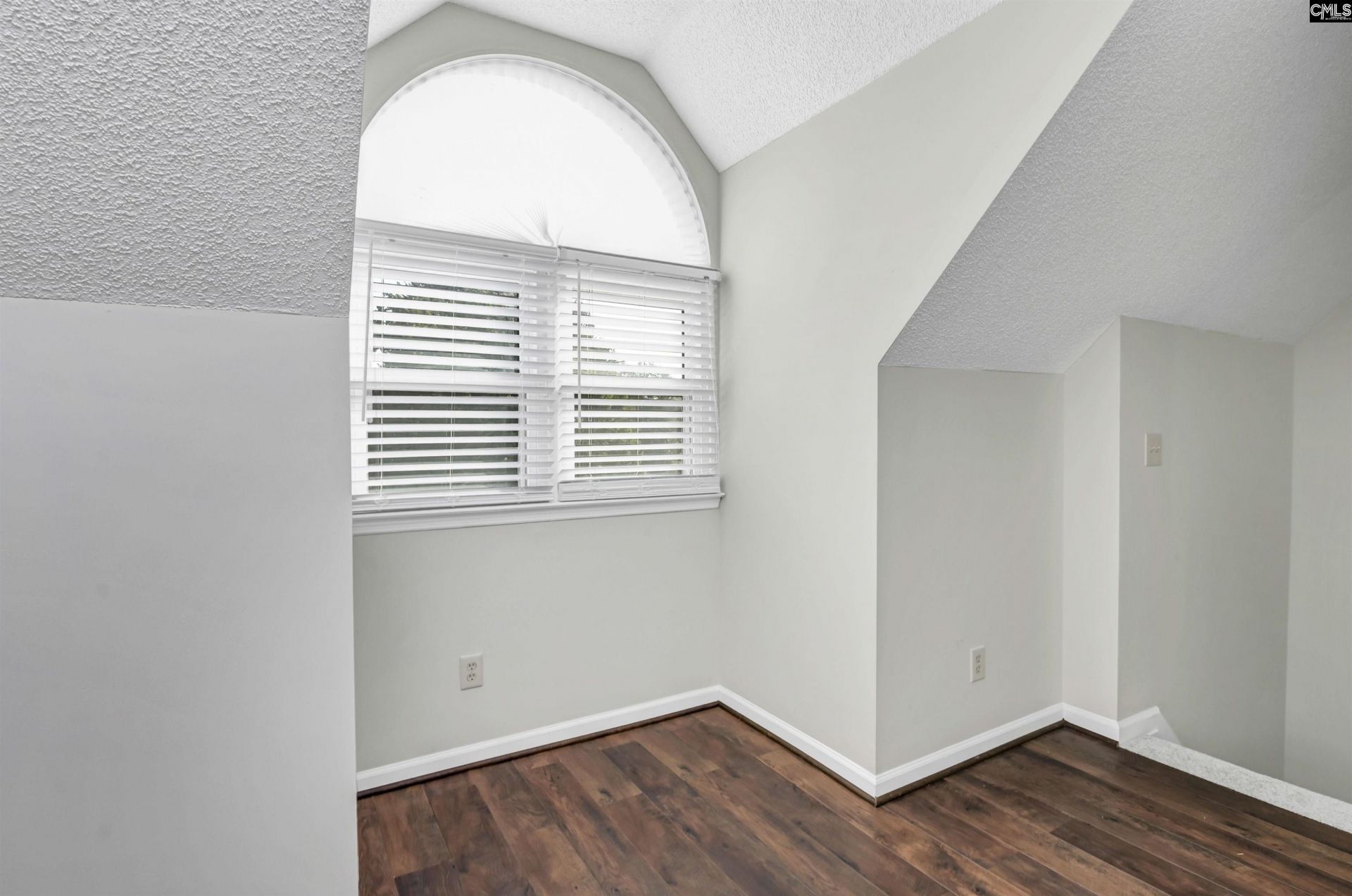 431 Saddlebrooke Road  Photo 24