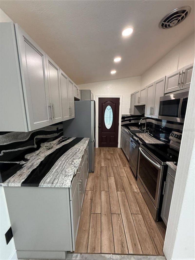 4394 Pompano Drive Se, Saint Petersburg, FL 33705 Photo
