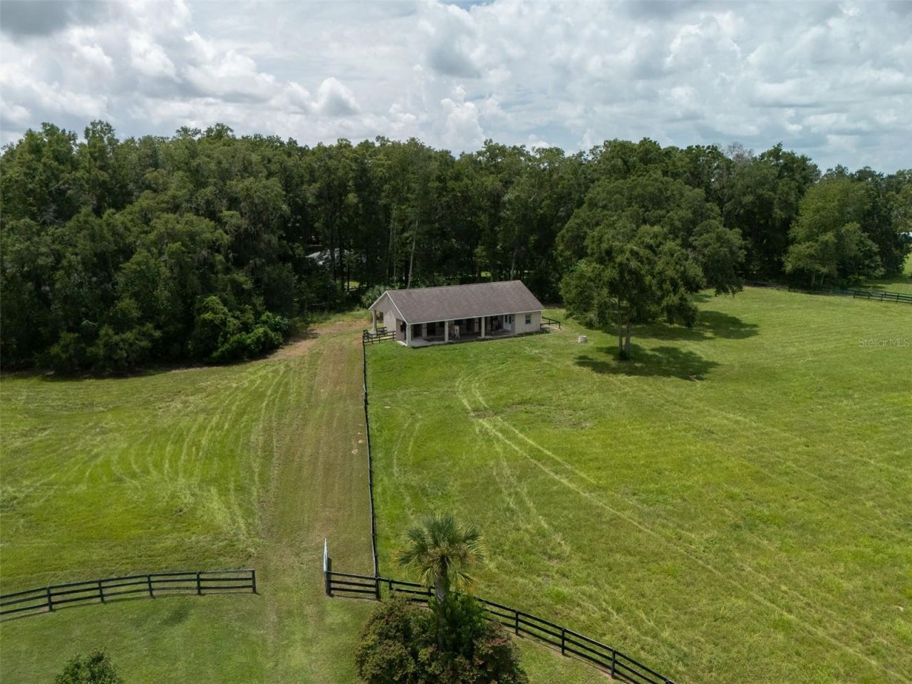 1500 NW 114th Loop, Ocala, FL 34475 Photo