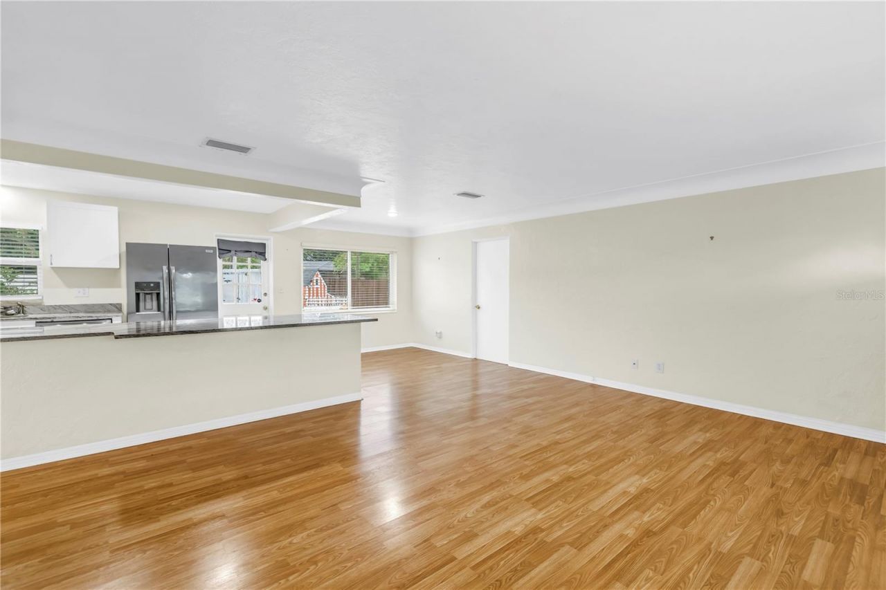 6195 28th Avenue N, Saint Petersburg, FL 33710 Photo