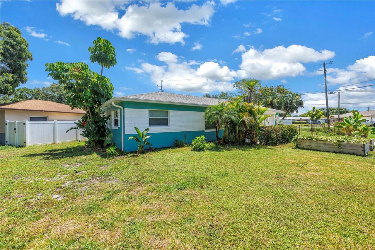 6195 28th Avenue N, Saint Petersburg, FL 33710 Photo