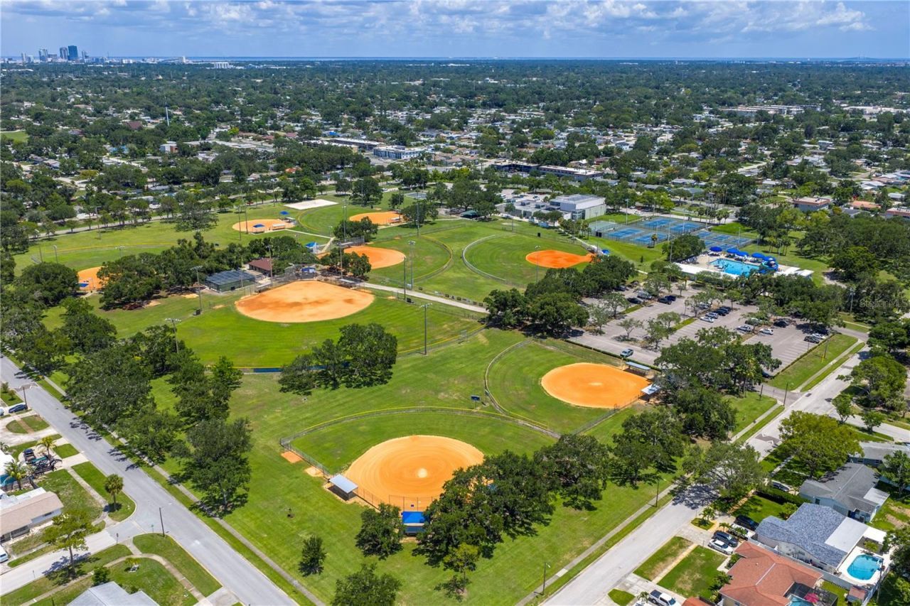 6195 28th Avenue N, Saint Petersburg, FL 33710 Photo