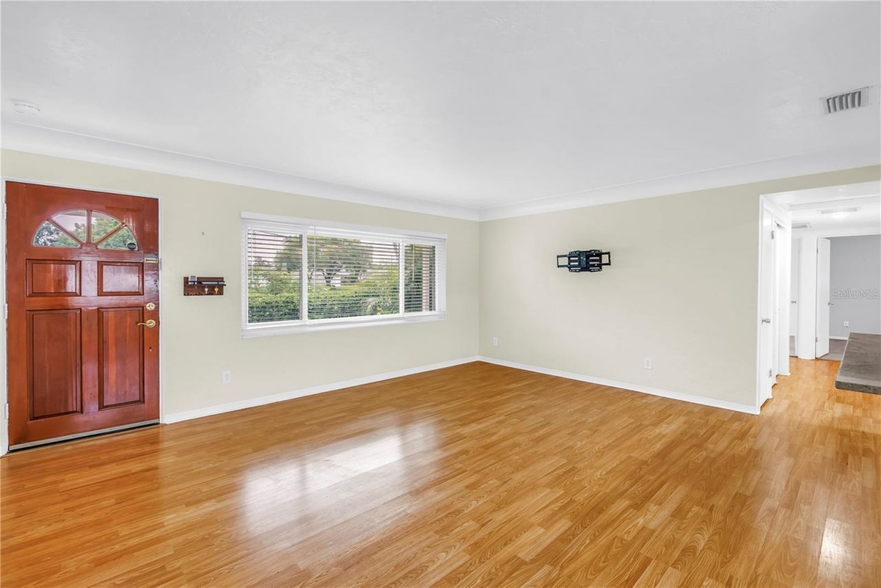 6195 28th Avenue N, Saint Petersburg, FL 33710 Photo