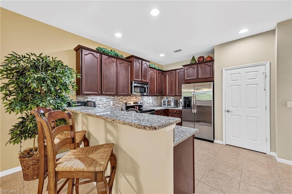 2545 Verdmont Ct, Cape Coral, FL 33991 Photo