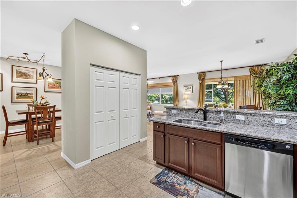 2545 Verdmont Ct, Cape Coral, FL 33991 Photo