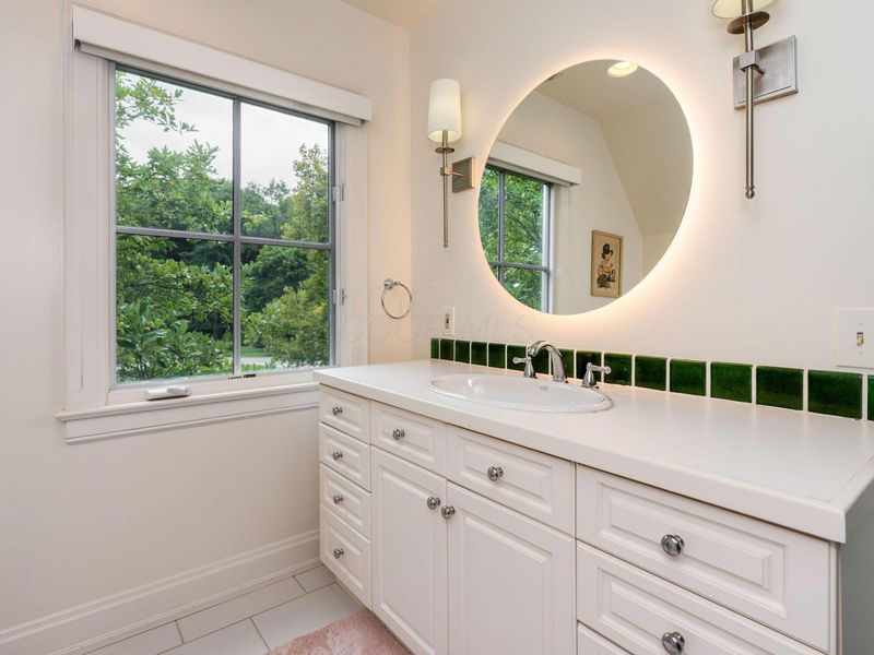 305 N Parkview Avenue , Columbus, OH 43209 Photo 79