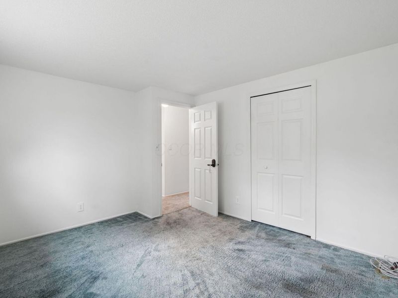 4977 Warminster Drive, Columbus, OH 43232 Photo 16