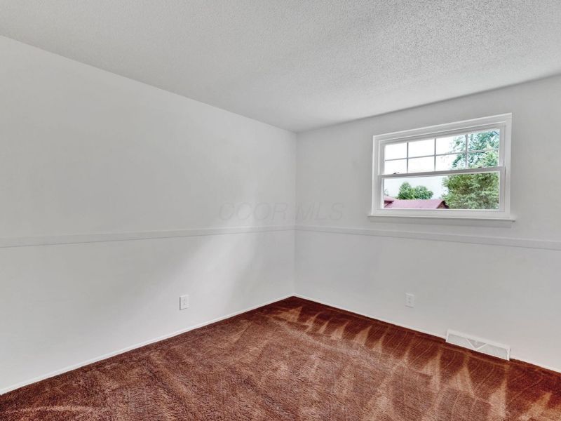 4977 Warminster Drive, Columbus, OH 43232 Photo 17