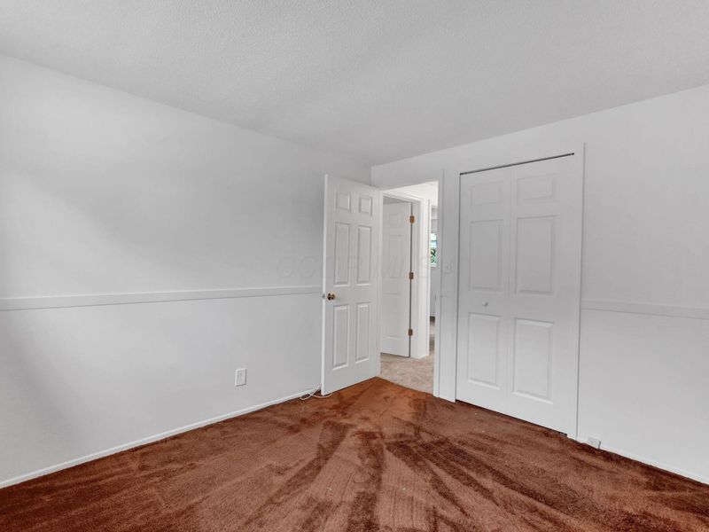 4977 Warminster Drive, Columbus, OH 43232 Photo 18