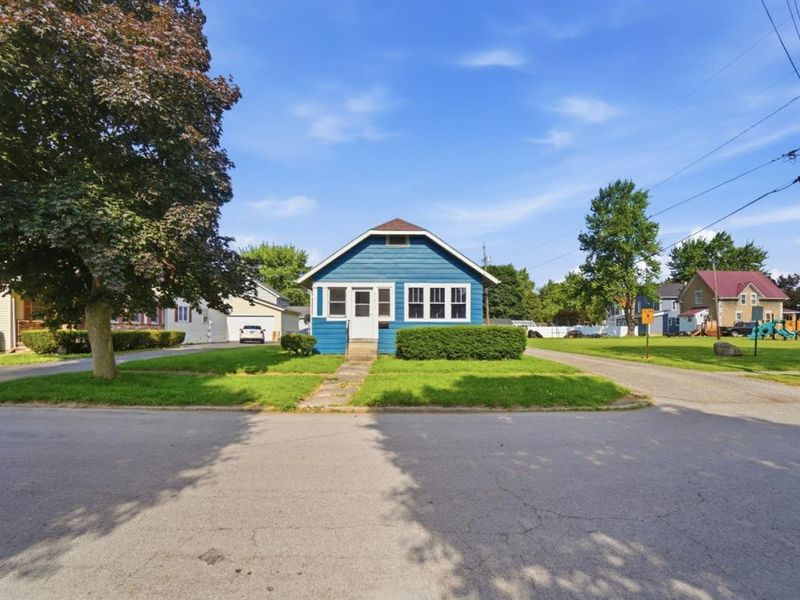 615 S Wood Street, Fostoria, OH 44830 Photo 2