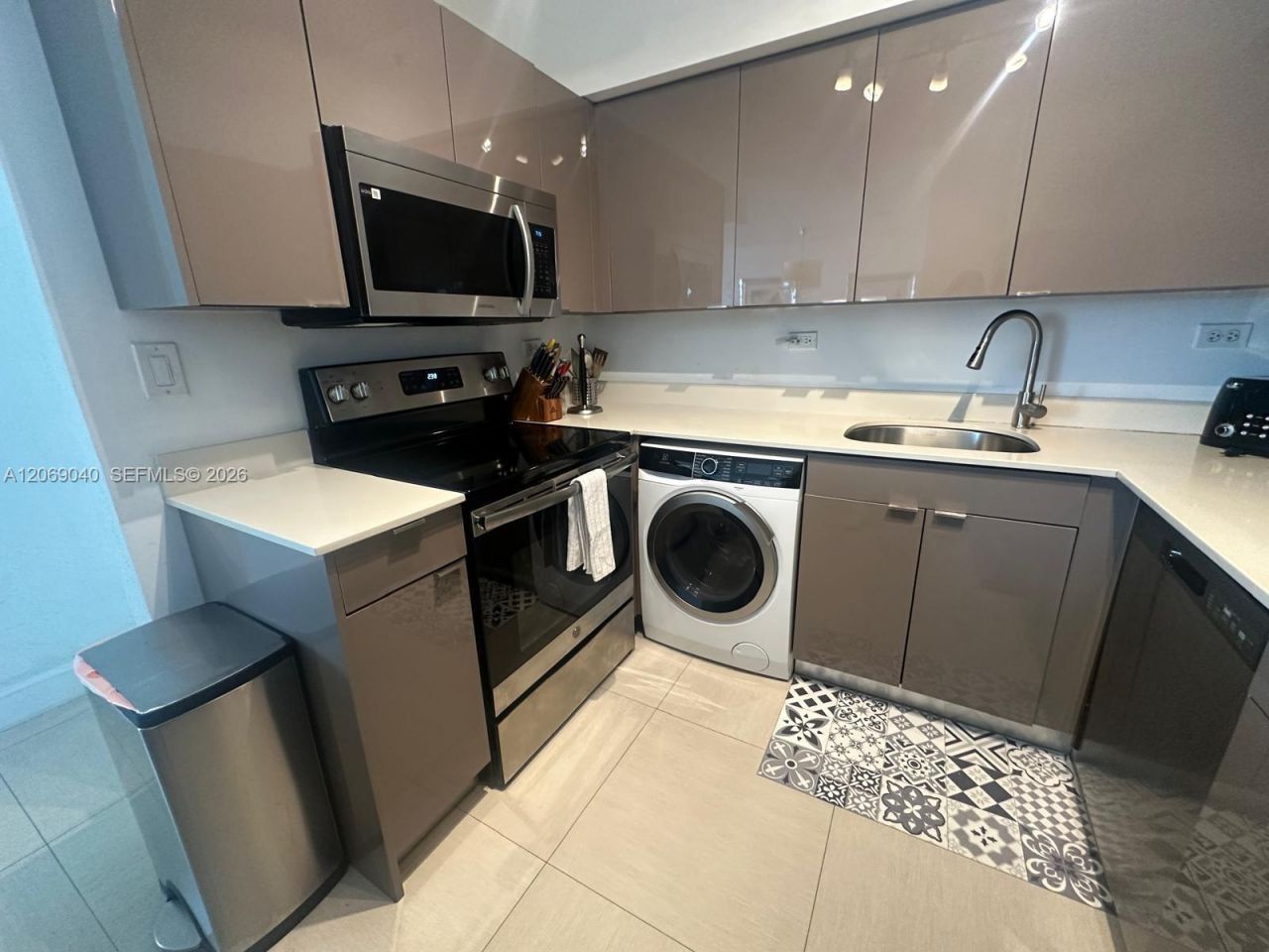 1500 Bay Rd , Unit 1528S, Miami Beach, FL 33139 Photo