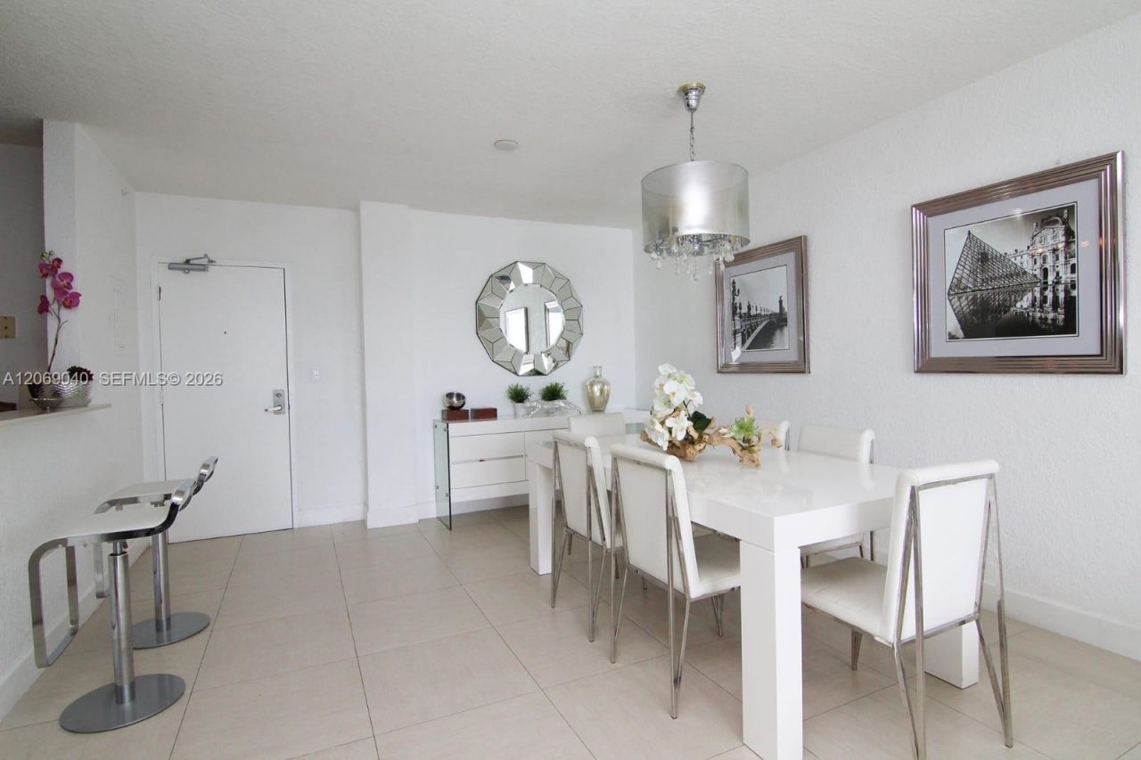 1500 Bay Rd , Unit 1528S, Miami Beach, FL 33139 Photo
