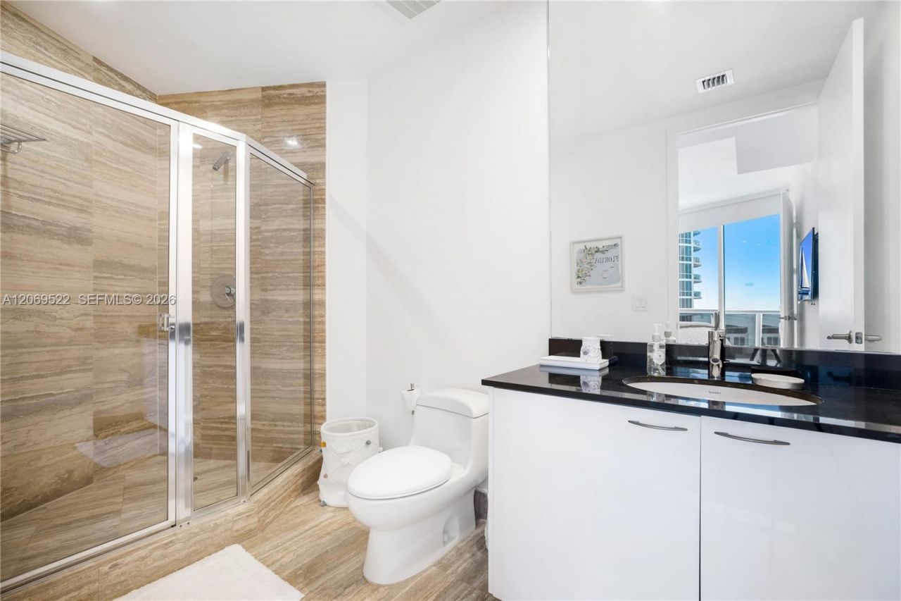 15901 Collins Ave, Unit 707, Sunny Isles Beach, FL 33160 Photo