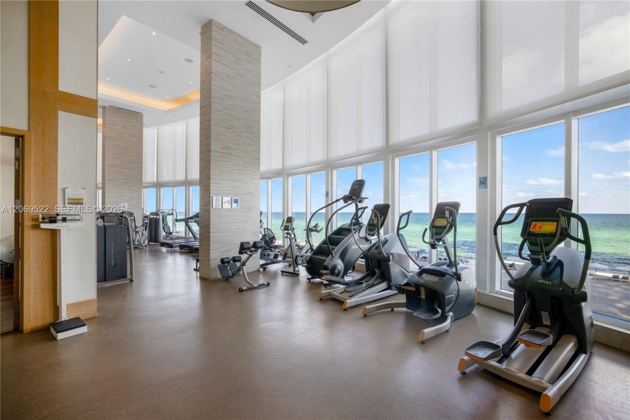 15901 Collins Ave, Unit 707, Sunny Isles Beach, FL 33160 Photo