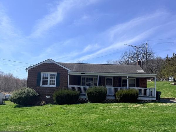 25810 FREDERICK , CLARKSBURG, MD 20871
