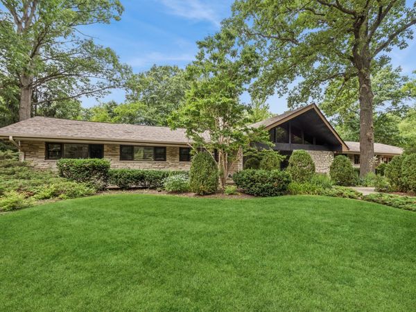 546 Timber Lane , Lake Forest, IL 60045