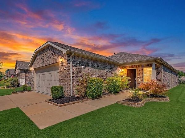 913 Rough Hollow Drive, McKinney, TX 75071