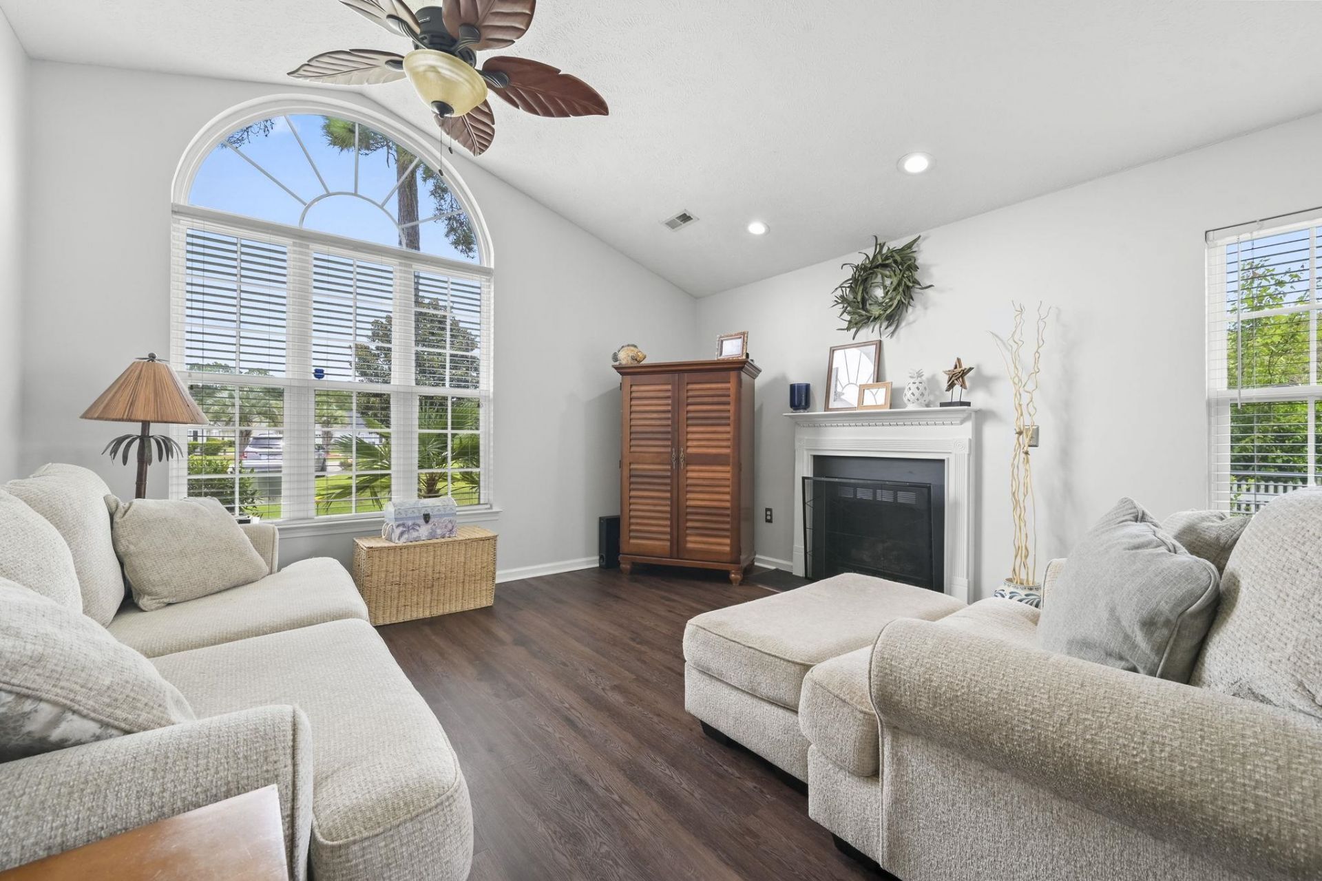 1505 Riley Ct. Photo 6